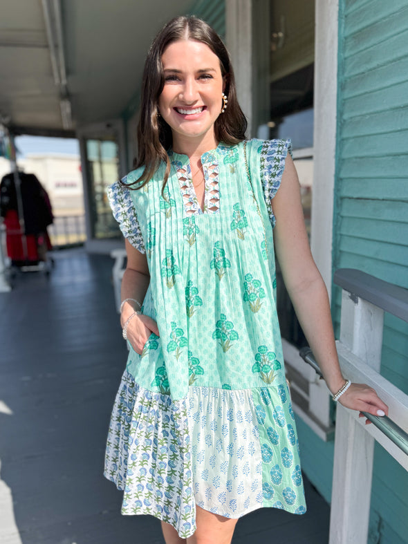 (THML) The Aviva Patchwork Print Dress-Mint