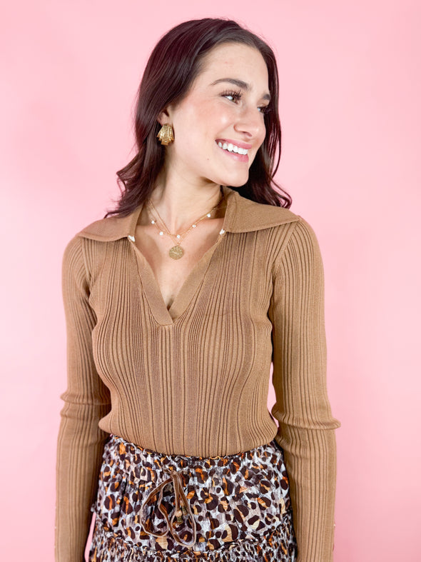 The Ashley Ribbed Top-Brown