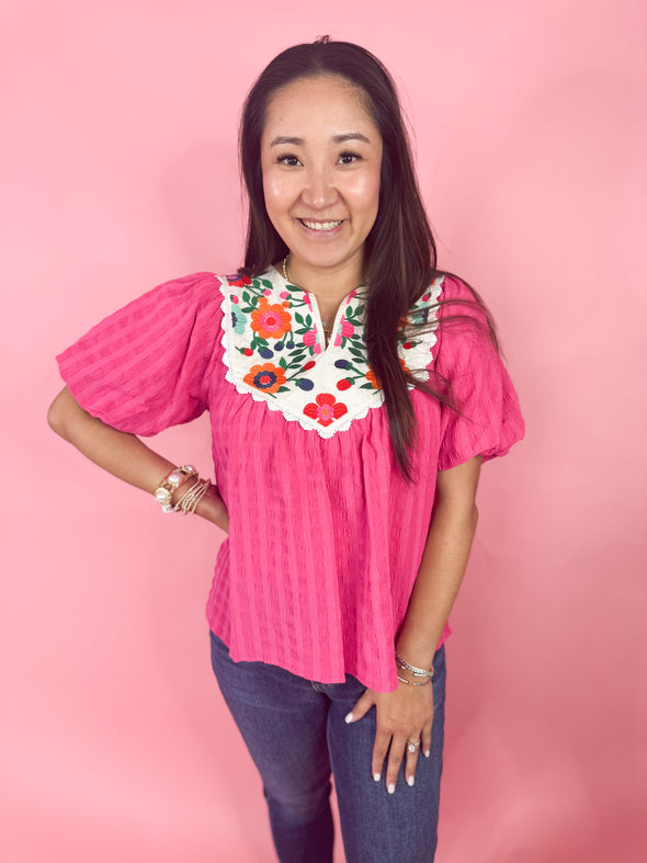 (THML) The Jeslyn Embroidered Top-Pink