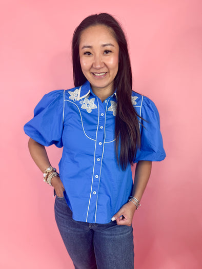 (THML) The Megan Floral Embroidered Top-Blue