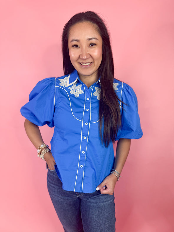 (THML) The Megan Floral Embroidered Top-Blue
