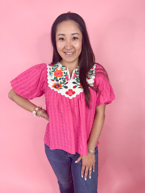 (THML) The Jeslyn Embroidered Top-Pink