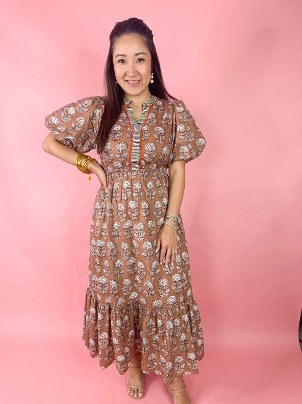 (THML) The Gigi Floral Midi Dress-Beige