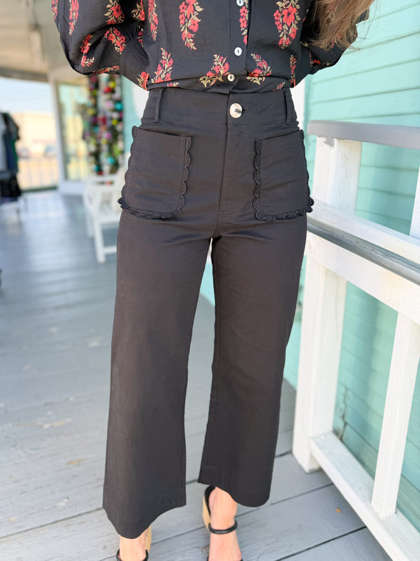 The Ava Scalloped Packet Pant-Black