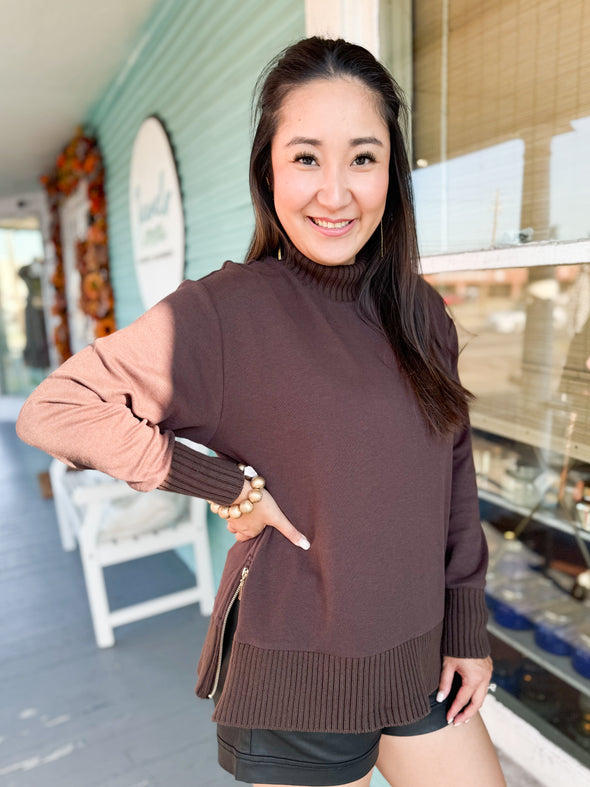 (Z Supply) The Sable Rib Sweatshirt-Chocolate Cherry