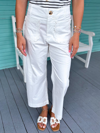 white pant with scallop front pockets 