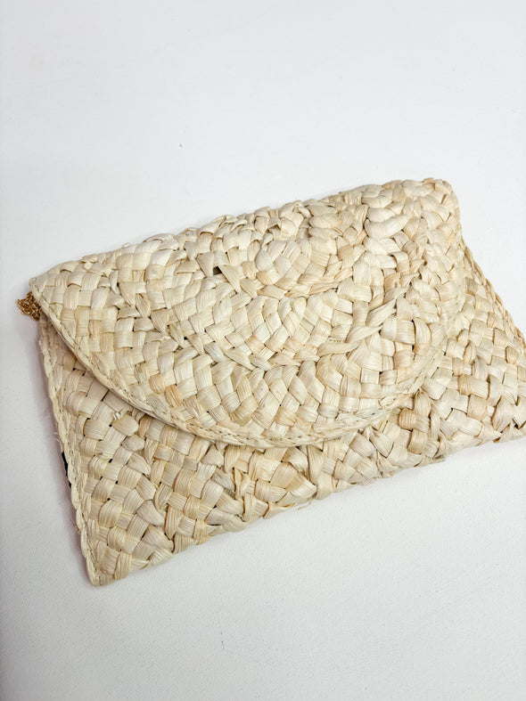 natural raffia clutch 