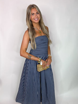 The Gieselle Stripe Sleeveless Midi Dress-Navy