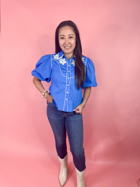 (THML) The Megan Floral Embroidered Top-Blue