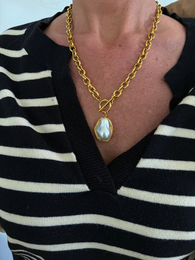 The Pearl Drop Necklace-Gold