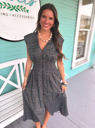 (THML) The Madi Midi Dress- Black