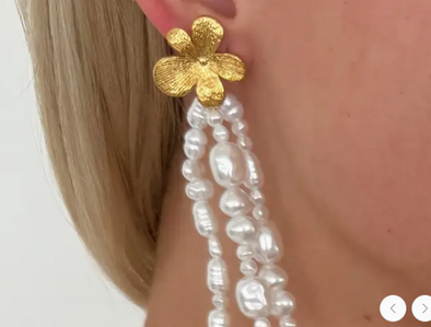The Aloha Earring-Pearl