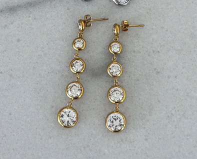 The Polly Dangle Earring-Gold