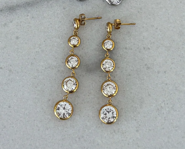 The Polly Dangle Earring-Gold