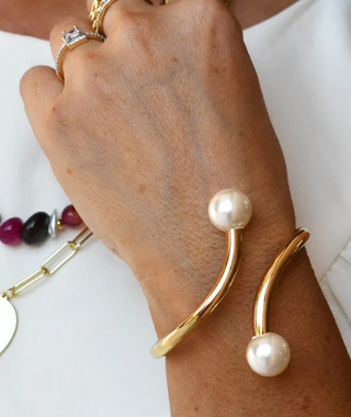The Kind of a Moment Double Pearl Bangle-Gold