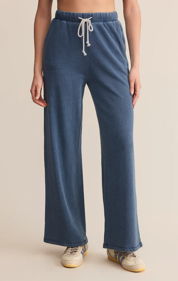 (Z Supply) The Hunter Knit Denim Pant-Indigo
