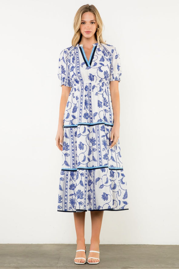 (THML) The Shaylee Floral Midi Dress-Blue